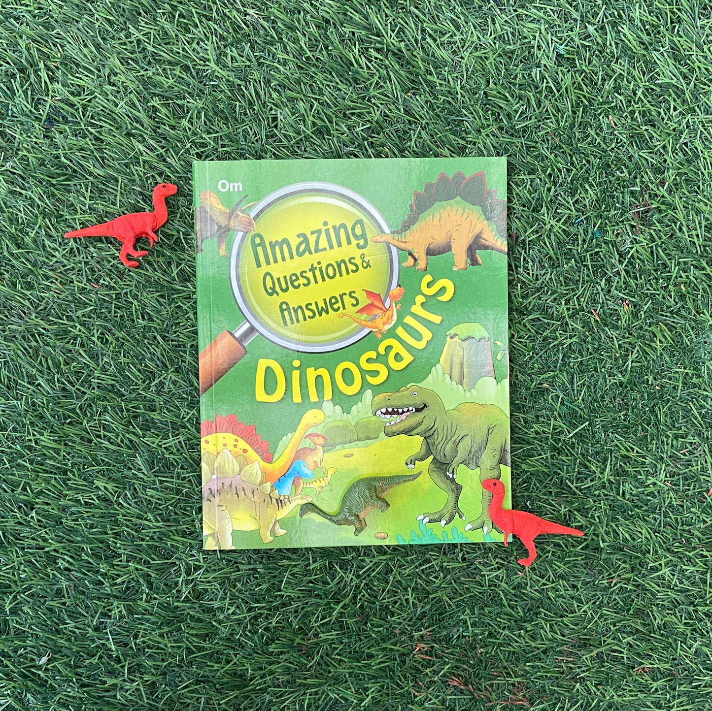 Amazing Dinosaurs ( 7-9 Years)